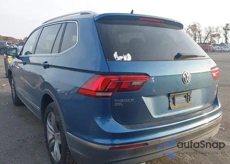 2020 Volkswagen Tiguan 2.0T Se/2.0T Se R-Line Black/2.0T Sel z USA, uszkodzony, nr VIN 3VV2B7AX9LM077430